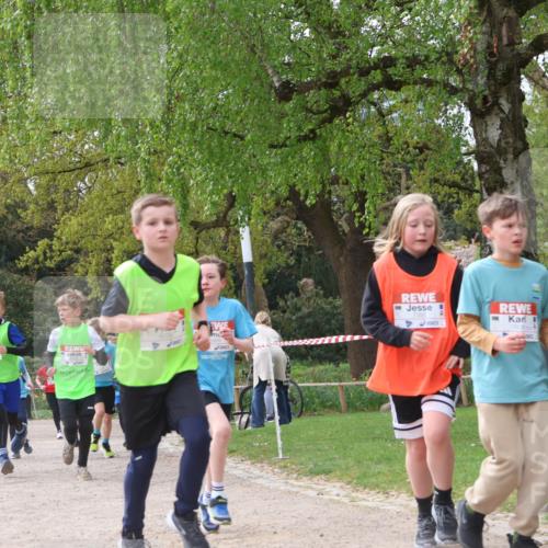 25.04.2026 - Das Zehntel Zöllner http://msf.ph/oto/9665289 25.04.2026 09:40:17 Laufen 6100 meine-sportfotos.de