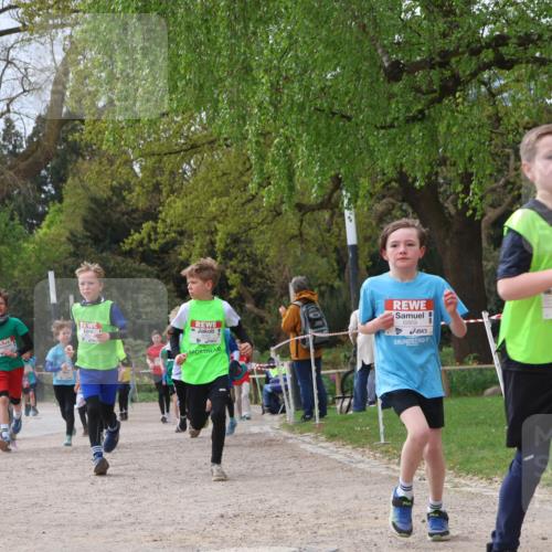 25.04.2026 - Das Zehntel Zöllner http://msf.ph/oto/9665304 25.04.2026 09:40:18 Laufen 7981, 6869, 6100, 95 meine-sportfotos.de