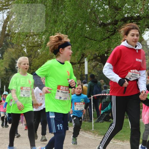 25.04.2026 - Das Zehntel Zöllner http://msf.ph/oto/9665332 25.04.2026 11:47:12 Laufen 12600, 12637, 12659, 20, 19, 12059 meine-sportfotos.de