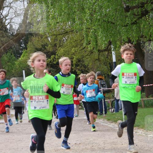 25.04.2026 - Das Zehntel Zöllner http://msf.ph/oto/9665343 25.04.2026 09:40:19 Laufen 6044, 7104, 6042 meine-sportfotos.de