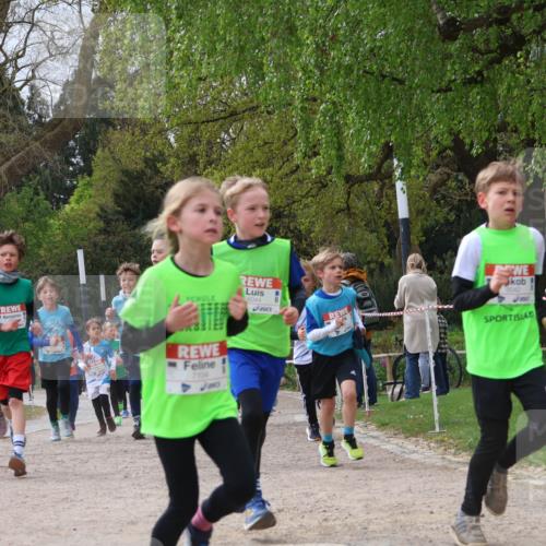25.04.2026 - Das Zehntel Zöllner http://msf.ph/oto/9665349 25.04.2026 09:40:19 Laufen 6044, 7104, 8042 meine-sportfotos.de