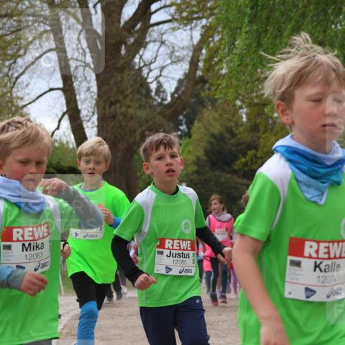 25.04.2026 - Das Zehntel Zöllner http://msf.ph/oto/9665356 25.04.2026 11:47:15 Laufen 584, 12063, 2004, 12085, 12074, 12069 meine-sportfotos.de
