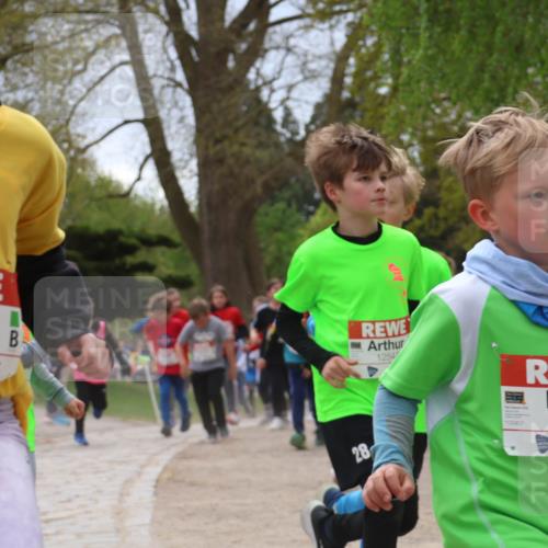 25.04.2026 - Das Zehntel Zöllner http://msf.ph/oto/9665374 25.04.2026 11:47:16 Laufen 11776, 12547, 28, 12063 meine-sportfotos.de