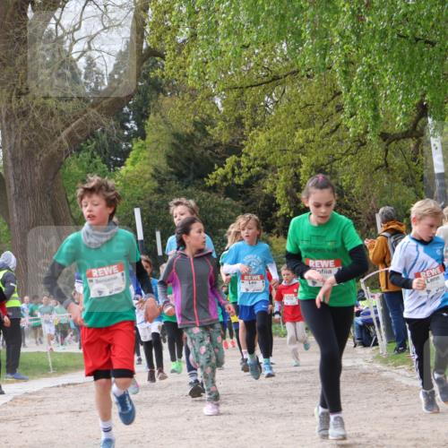 25.04.2026 - Das Zehntel Zöllner http://msf.ph/oto/9665379 25.04.2026 09:40:21 Laufen 7913 meine-sportfotos.de
