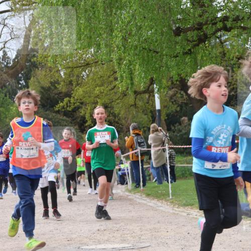 25.04.2026 - Das Zehntel Zöllner http://msf.ph/oto/9665490 25.04.2026 09:40:24 Laufen 7393, 20 meine-sportfotos.de