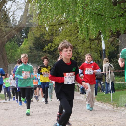 25.04.2026 - Das Zehntel Zöllner http://msf.ph/oto/9665532 25.04.2026 09:40:26 Laufen 5484, 5928 meine-sportfotos.de