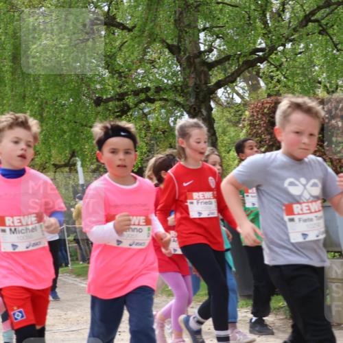 25.04.2026 - Das Zehntel Zöllner http://msf.ph/oto/9665542 25.04.2026 11:47:25 Laufen 1143, 10056, 0051, 2515 meine-sportfotos.de