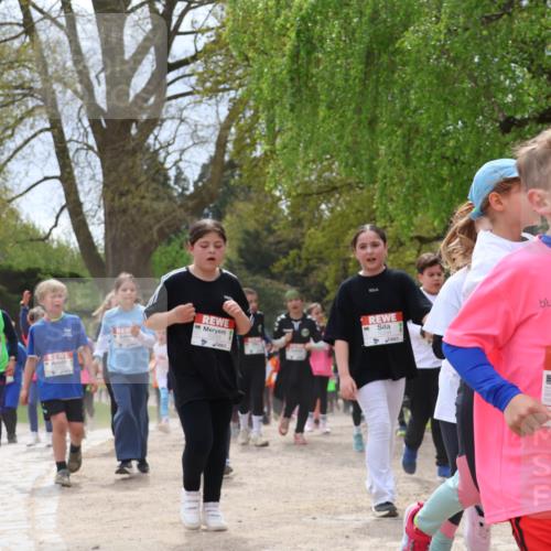 25.04.2026 - Das Zehntel Zöllner http://msf.ph/oto/9665548 25.04.2026 11:47:25 Laufen 10056 meine-sportfotos.de