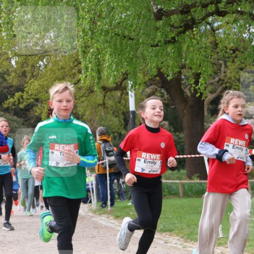 25.04.2026 - Das Zehntel Zöllner http://msf.ph/oto/9665574 25.04.2026 09:40:27 Laufen 55, 6136, 6142 meine-sportfotos.de