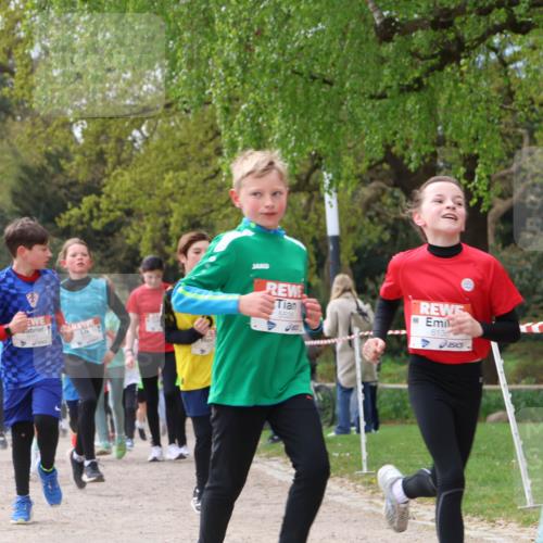 25.04.2026 - Das Zehntel Zöllner http://msf.ph/oto/9665583 25.04.2026 09:40:28 Laufen 5626, 6136, 6142 meine-sportfotos.de