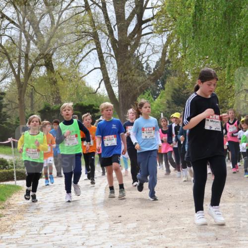 25.04.2026 - Das Zehntel Zöllner http://msf.ph/oto/9665590 25.04.2026 11:47:26 Laufen 10293, 10294, 50 meine-sportfotos.de