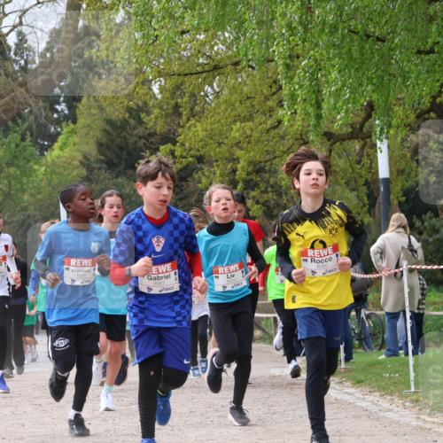 25.04.2026 - Das Zehntel Zöllner http://msf.ph/oto/9665592 25.04.2026 09:40:28 Laufen 6358, 8061, 8060 meine-sportfotos.de