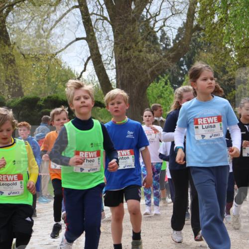 25.04.2026 - Das Zehntel Zöllner http://msf.ph/oto/9665611 25.04.2026 11:47:27 Laufen 10757, 10769, 10445, 10689, 25 meine-sportfotos.de
