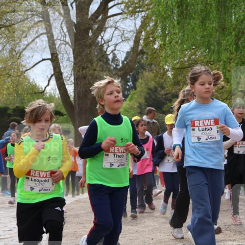 25.04.2026 - Das Zehntel Zöllner http://msf.ph/oto/9665629 25.04.2026 11:47:28 Laufen 10769, 12335, 10757, 10689, 75 meine-sportfotos.de