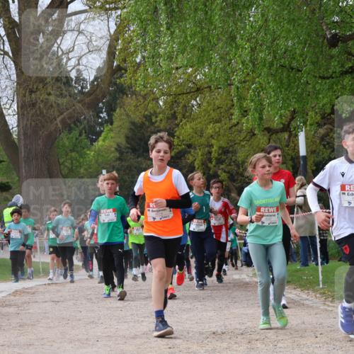25.04.2026 - Das Zehntel Zöllner http://msf.ph/oto/9665661 25.04.2026 09:40:31 Laufen 8044, 6097 meine-sportfotos.de