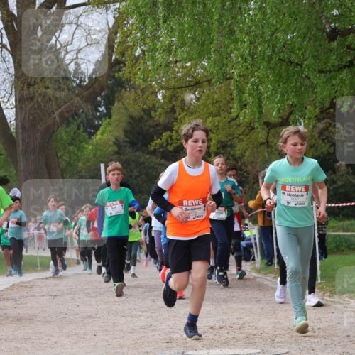 25.04.2026 - Das Zehntel Zöllner http://msf.ph/oto/9665673 25.04.2026 09:40:31 Laufen 6078, 6097 meine-sportfotos.de