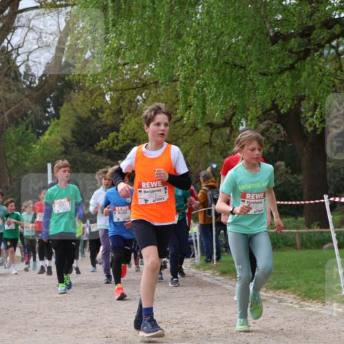 25.04.2026 - Das Zehntel Zöllner http://msf.ph/oto/9665676 25.04.2026 09:40:32 Laufen 6078, 6097, 8044 meine-sportfotos.de