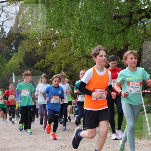 25.04.2026 - Das Zehntel Zöllner http://msf.ph/oto/9665691 25.04.2026 09:40:32 Laufen 6097 meine-sportfotos.de