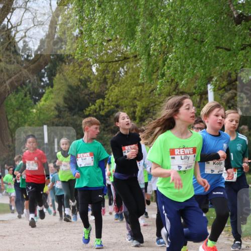 25.04.2026 - Das Zehntel Zöllner http://msf.ph/oto/9665709 25.04.2026 09:40:33 Laufen 6350, 6313, 6144 meine-sportfotos.de