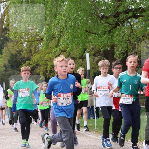 25.04.2026 - Das Zehntel Zöllner http://msf.ph/oto/9665736 25.04.2026 09:40:34 Laufen 7585, 6350, 4, 5089, 7197, 6250, 6144 meine-sportfotos.de