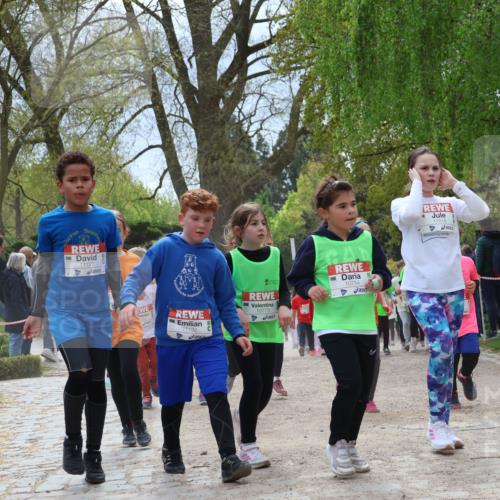 25.04.2026 - Das Zehntel Zöllner http://msf.ph/oto/9665743 25.04.2026 11:47:34 Laufen 11121, 11132, 10773, 10754, 11518 meine-sportfotos.de