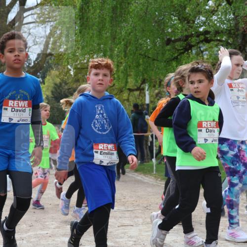 25.04.2026 - Das Zehntel Zöllner http://msf.ph/oto/9665770 25.04.2026 11:47:35 Laufen 11121, 200, 11132, 10754, 11518 meine-sportfotos.de