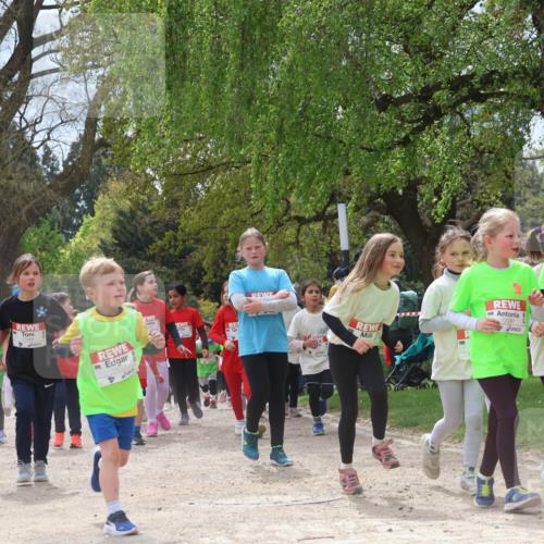 25.04.2026 - Das Zehntel Zöllner http://msf.ph/oto/9665869 25.04.2026 11:47:40 Laufen 10725, 12593 meine-sportfotos.de