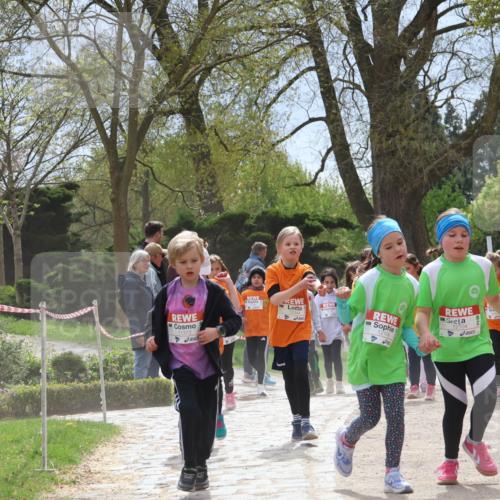 25.04.2026 - Das Zehntel Zöllner http://msf.ph/oto/9665938 25.04.2026 11:47:43 Laufen 11372, 12106, 12104, 10904 meine-sportfotos.de