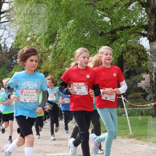 25.04.2026 - Das Zehntel Zöllner http://msf.ph/oto/9666060 25.04.2026 09:40:45 Laufen 6910, 6139, 6135 meine-sportfotos.de