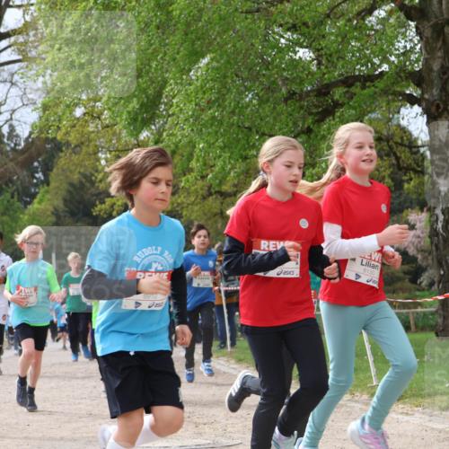 25.04.2026 - Das Zehntel Zöllner http://msf.ph/oto/9666066 25.04.2026 09:40:45 Laufen 6910, 6135 meine-sportfotos.de