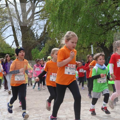 25.04.2026 - Das Zehntel Zöllner http://msf.ph/oto/9666067 25.04.2026 11:47:48 Laufen 11787, 12329, 1233, 12343, 1205, 10943, 10951 meine-sportfotos.de