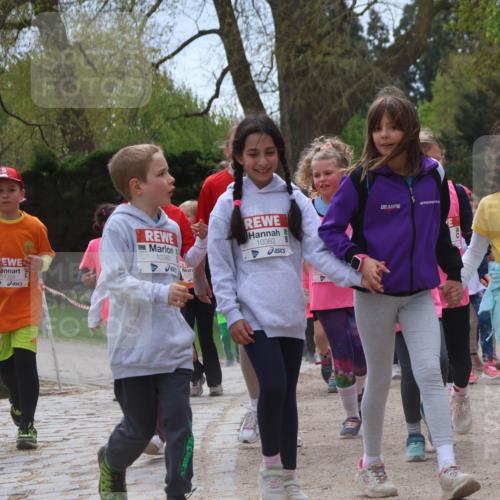 25.04.2026 - Das Zehntel Zöllner http://msf.ph/oto/9666115 25.04.2026 11:47:51 Laufen 12346, 12353, 10380, 10382, 128, 10381, 11528 meine-sportfotos.de