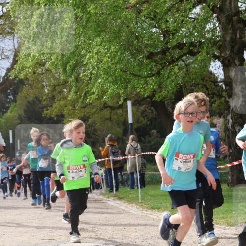 25.04.2026 - Das Zehntel Zöllner http://msf.ph/oto/9666135 25.04.2026 09:40:47 Laufen 7675, 7603 meine-sportfotos.de