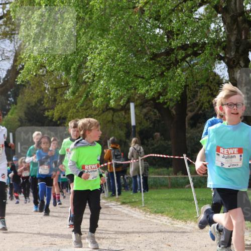 25.04.2026 - Das Zehntel Zöllner http://msf.ph/oto/9666144 25.04.2026 09:40:47 Laufen 6260, 7675, 7603 meine-sportfotos.de