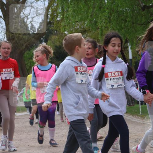 25.04.2026 - Das Zehntel Zöllner http://msf.ph/oto/9666154 25.04.2026 11:47:53 Laufen 10994, 10990, 10380, 58, 10382, 112, 128, 1038 meine-sportfotos.de
