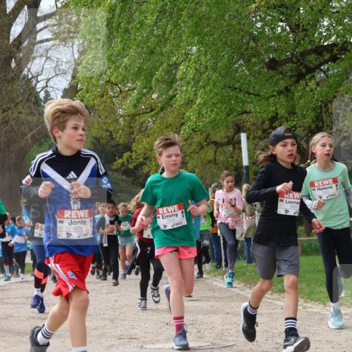 25.04.2026 - Das Zehntel Zöllner http://msf.ph/oto/9666246 25.04.2026 09:40:51 Laufen 6659, 7916, 6691 meine-sportfotos.de