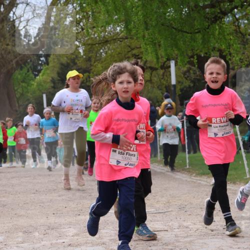 25.04.2026 - Das Zehntel Zöllner http://msf.ph/oto/9666259 25.04.2026 11:47:59 Laufen 12060, 10050, 10046 meine-sportfotos.de