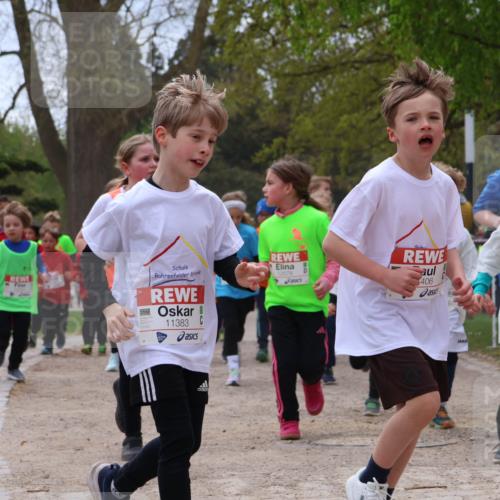 25.04.2026 - Das Zehntel Zöllner http://msf.ph/oto/9666319 25.04.2026 11:48:01 Laufen 11383, 12578, 406, 10277 meine-sportfotos.de