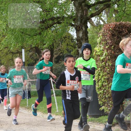 25.04.2026 - Das Zehntel Zöllner http://msf.ph/oto/9666375 25.04.2026 09:40:55 Laufen 5294 meine-sportfotos.de