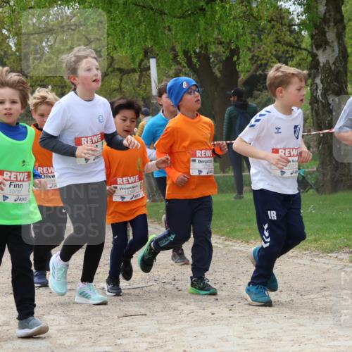 25.04.2026 - Das Zehntel Zöllner http://msf.ph/oto/9666385 25.04.2026 11:48:05 Laufen 10751, 2333, 12339, 12334, 3037, 12992 meine-sportfotos.de