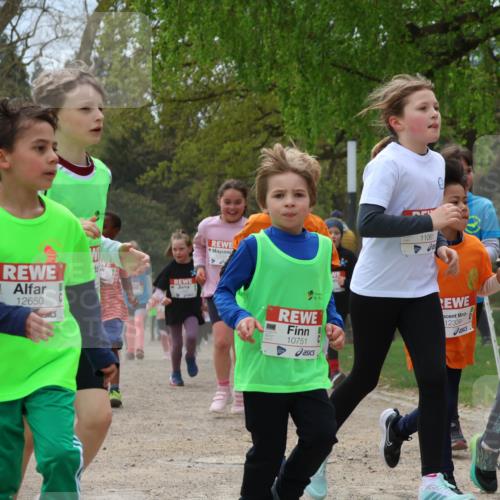 25.04.2026 - Das Zehntel Zöllner http://msf.ph/oto/9666388 25.04.2026 11:48:05 Laufen 11190, 12650, 10577, 10751, 11061, 12339, 12334 meine-sportfotos.de
