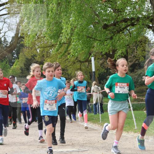 25.04.2026 - Das Zehntel Zöllner http://msf.ph/oto/9666393 25.04.2026 09:40:56 Laufen 7930, 6123, 20, 6880, 7973 meine-sportfotos.de