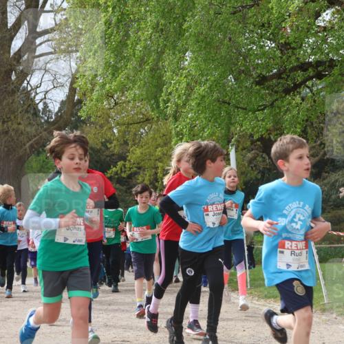25.04.2026 - Das Zehntel Zöllner http://msf.ph/oto/9666405 25.04.2026 09:40:56 Laufen 7930, 20, 688 meine-sportfotos.de