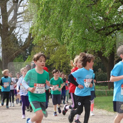 25.04.2026 - Das Zehntel Zöllner http://msf.ph/oto/9666411 25.04.2026 09:40:56 Laufen 6929, 7930, 183 meine-sportfotos.de
