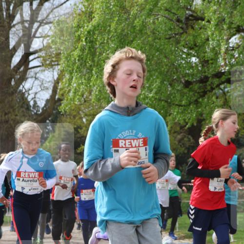 25.04.2026 - Das Zehntel Zöllner http://msf.ph/oto/9666435 25.04.2026 09:40:57 Laufen 7758, 6123 meine-sportfotos.de