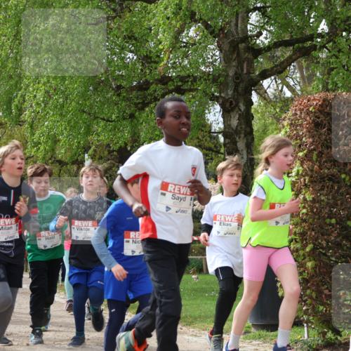 25.04.2026 - Das Zehntel Zöllner http://msf.ph/oto/9666480 25.04.2026 09:40:59 Laufen 5415, 100, 5180, 6237, 5176, 7881 meine-sportfotos.de