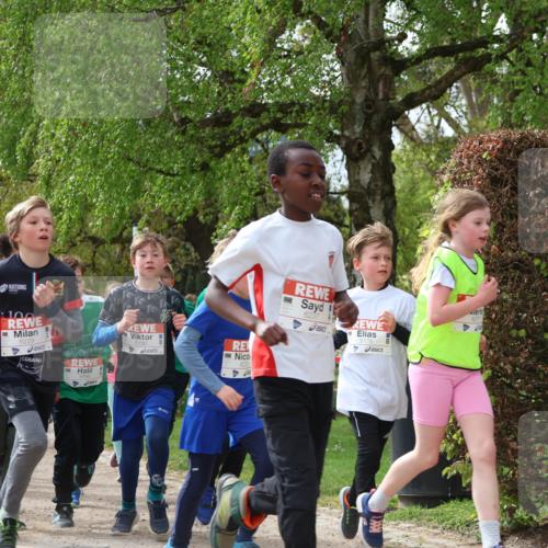 25.04.2026 - Das Zehntel Zöllner http://msf.ph/oto/9666483 25.04.2026 09:40:59 Laufen 108, 6229, 5180, 6237, 5176 meine-sportfotos.de