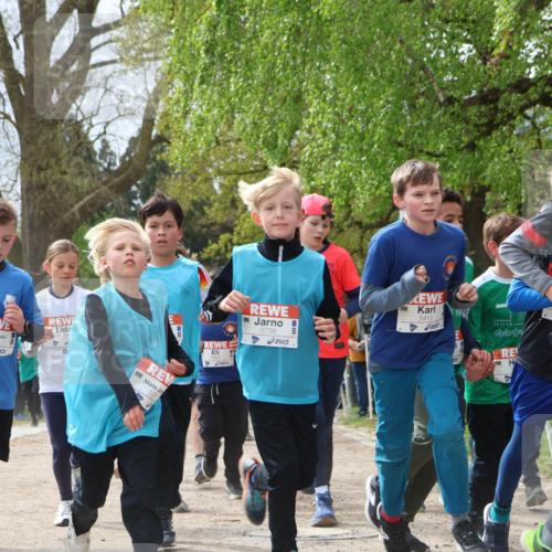 25.04.2026 - Das Zehntel Zöllner http://msf.ph/oto/9666501 25.04.2026 09:41:00 Laufen 5738, 5415, 100, 6229 meine-sportfotos.de