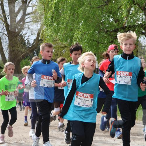 25.04.2026 - Das Zehntel Zöllner http://msf.ph/oto/9666519 25.04.2026 09:41:01 Laufen 820, 5427, 6322, 7136, 5751, 5738, 5 meine-sportfotos.de