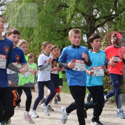 25.04.2026 - Das Zehntel Zöllner http://msf.ph/oto/9666549 25.04.2026 09:41:01 Laufen 5433, 713, 6322, 5777, 4, 5751 meine-sportfotos.de
